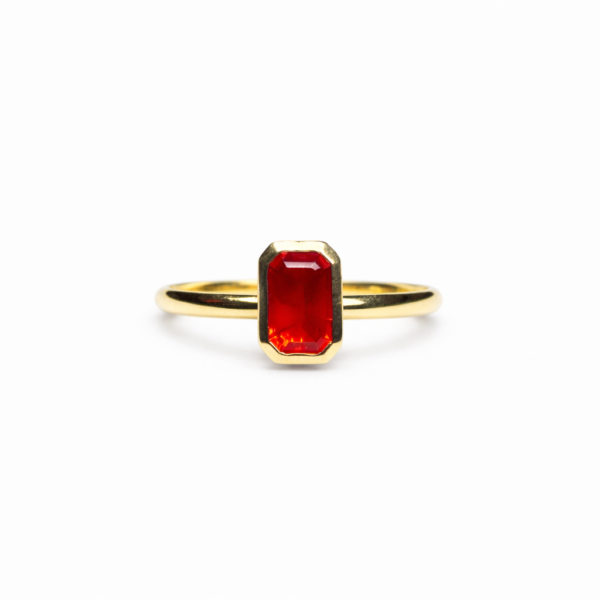 Ring, Feueropal eckig, 750/- Gelbgold