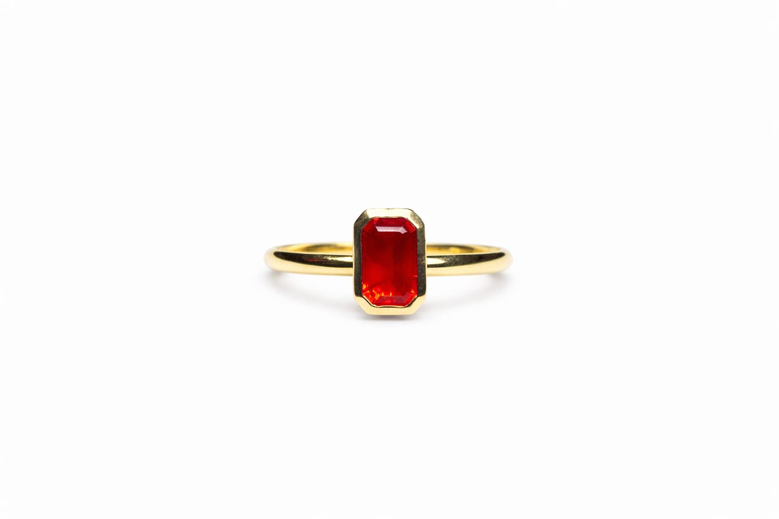 39308538-7718-4BD6-BCF8-6C285A29AA91 Ring, Feueropal eckig, 750/- Gelbgold