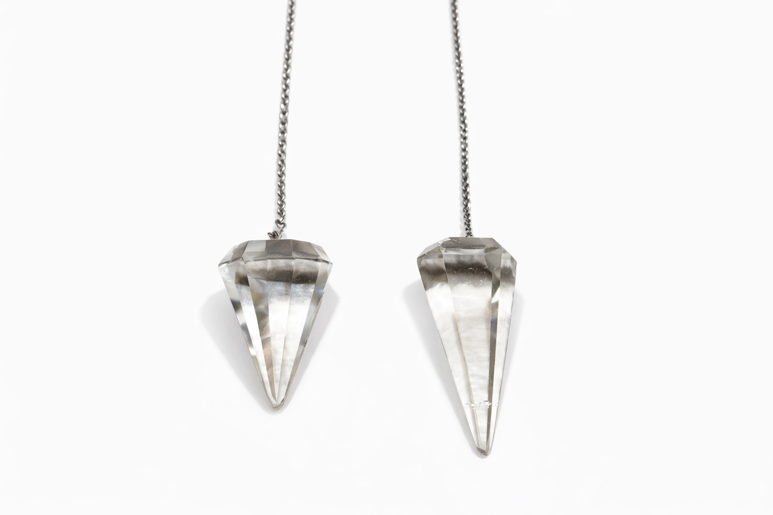 Pendel aus Bergkristall, Kette, Edelstahl