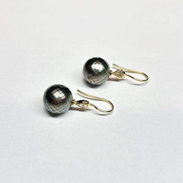 Ohrhänger Südsee: Tahiti-Perle an gelben Fancy Diamond-Tropfen, 750/- Gelbgold, 18 Karat