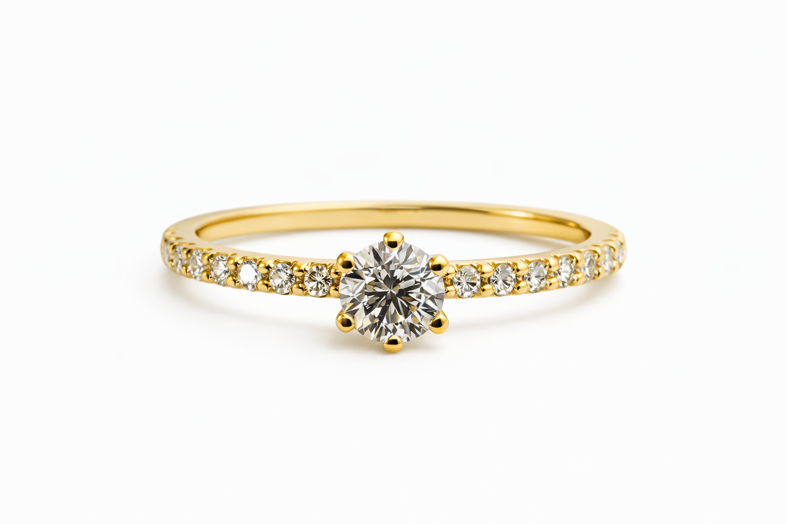 23DBDCF6-AF26-4F4A-874B-DED9C654F83D Ring Solitär mit Brillant 0,30ct G/si2, GIA Expertise und Brillanten zus. 0,25ct Tw/si, 750/- Gelbgold